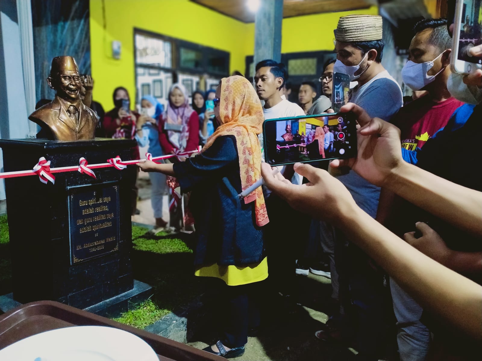 Alissa Wahid Resmikan Monumen Gus Dur Di Klasika Kampung Gusdurian