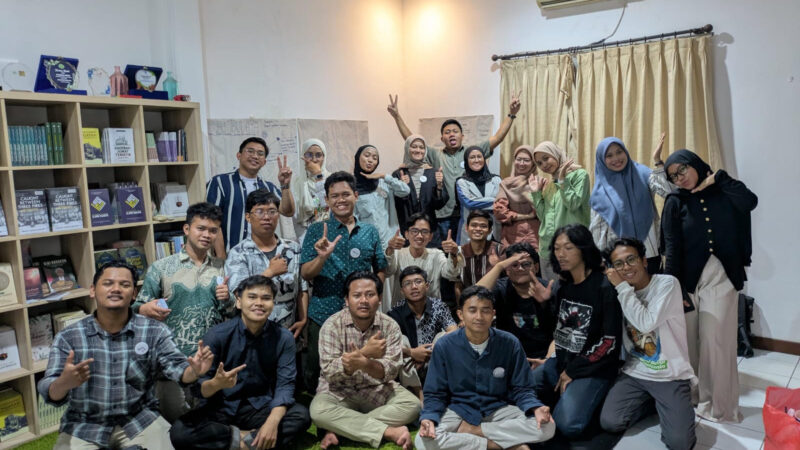 Kelas Pemikiran Gus Dur (KPG) 2026 digelar oleh komunitas GUSDURian Ciputat di El-Bukhari Institute, Ciputat Timur, Tangerang Selatan pada Sabtu (26/9/2026).